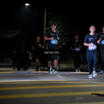 Runner Photo 3661093