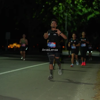 Runner Photo 3661108
