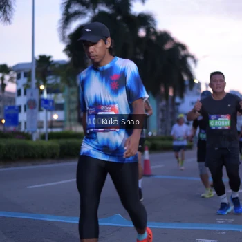 Runner Photo 3661270