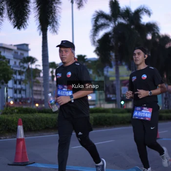 Runner Photo 3661379