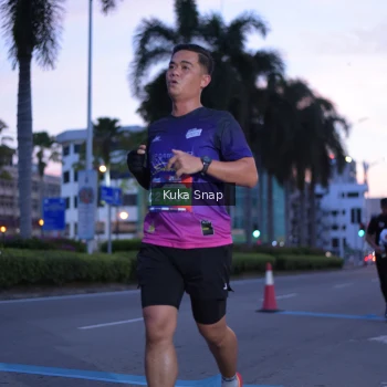 Runner Photo 3661397
