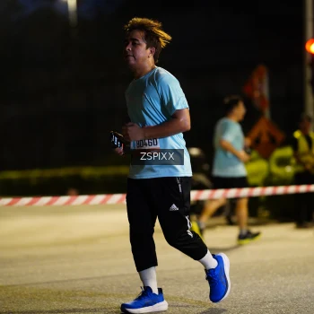 Runner Photo 3661473