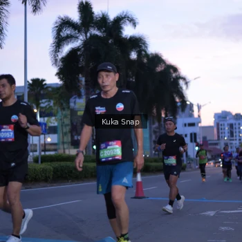 Runner Photo 3661535