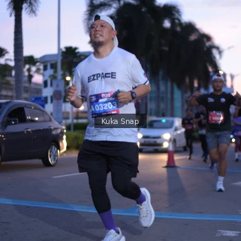 Runner Photo 3661635