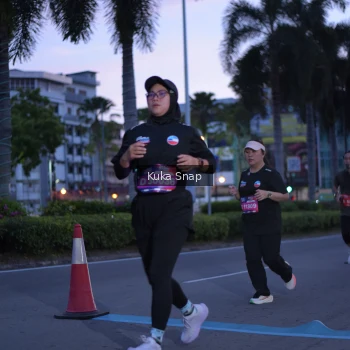 Runner Photo 3661685