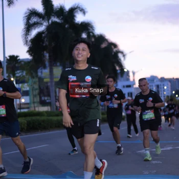 Runner Photo 3661690