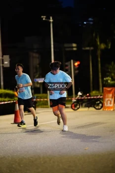 Runner Photo 3661710