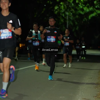 Runner Photo 3661715