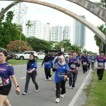 Runner Photo 3661873