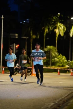 Runner Photo 3662003