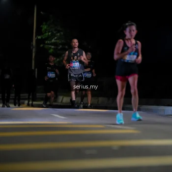 Runner Photo 3662024