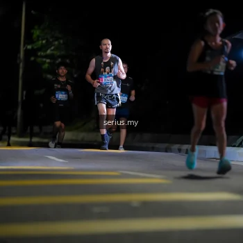 Runner Photo 3662035