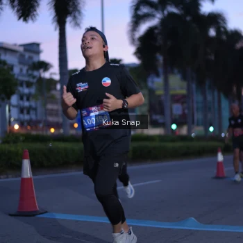 Runner Photo 3662075