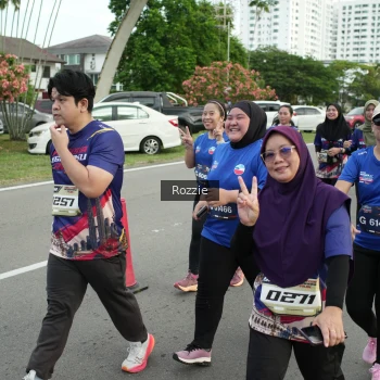 Runner Photo 3662124