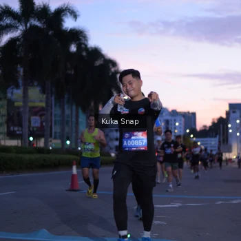 Runner Photo 3662391