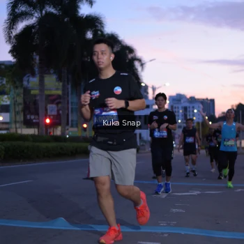 Runner Photo 3662453