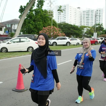 Runner Photo 3662595
