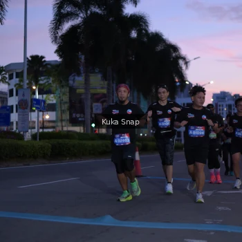 Runner Photo 3663010