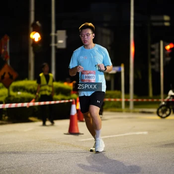 Runner Photo 3663025