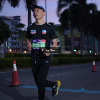 Runner Photo 3663035