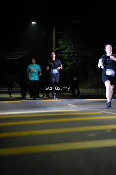 Runner Photo 3663040