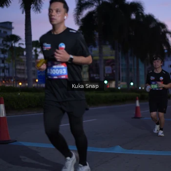 Runner Photo 3663111