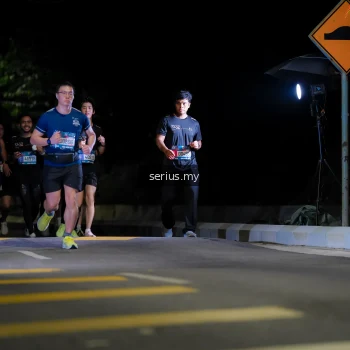 Runner Photo 3663113