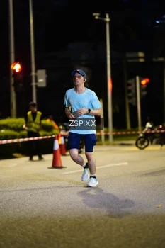 Runner Photo 3663299