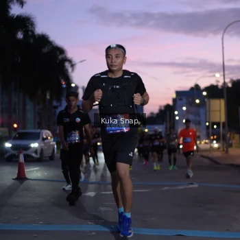 Runner Photo 3663474