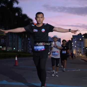 Runner Photo 3663565
