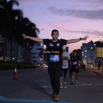 Runner Photo 3663590