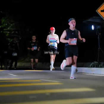 Runner Photo 3663675
