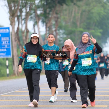 Runner Photo 3663714