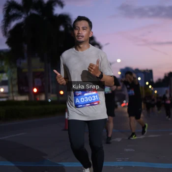 Runner Photo 3663796