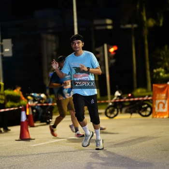 Runner Photo 3663873