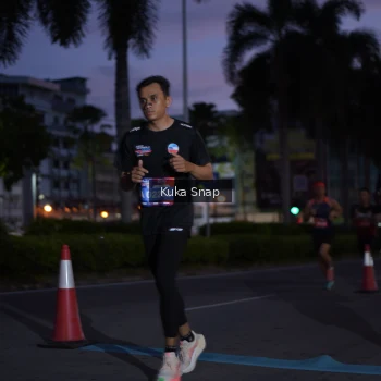 Runner Photo 3664086