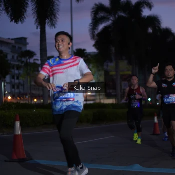 Runner Photo 3664126