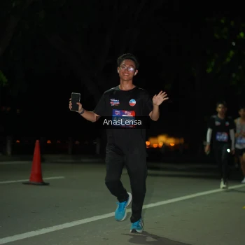 Runner Photo 3664165