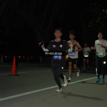 Runner Photo 3664193