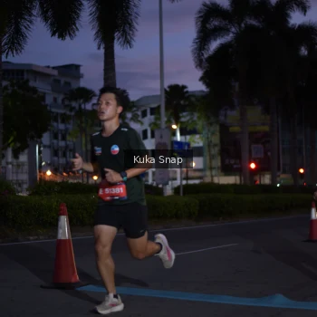 Runner Photo 3664245