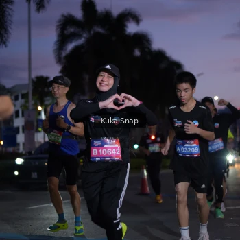Runner Photo 3664340