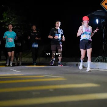 Runner Photo 3664476