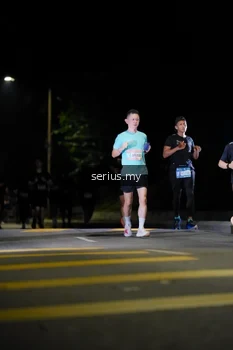 Runner Photo 3664519