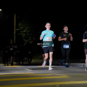 Runner Photo 3664533
