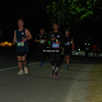 Runner Photo 3664735