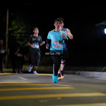 Runner Photo 3664777
