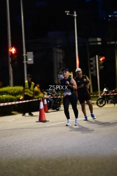 Runner Photo 3664801