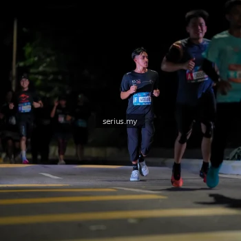 Runner Photo 3664810