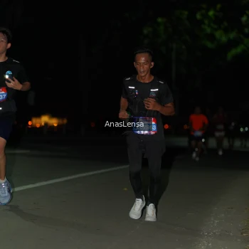 Runner Photo 3664945