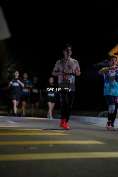 Runner Photo 3665346